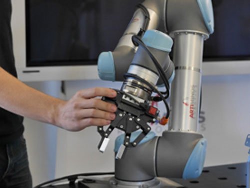 ArtiMinds Robotics – intensive Schulung und Trainings zur Online- und Offline-Programmierung