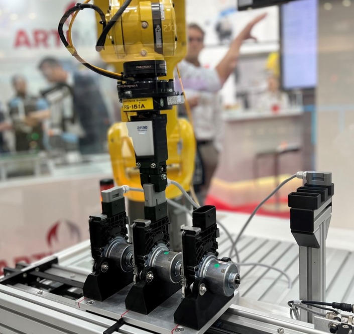 software-adaptive-automatisierung-robotik
