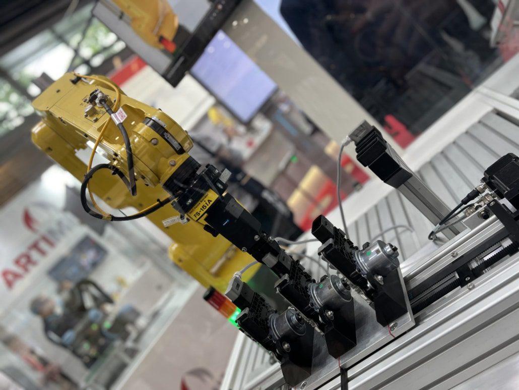 ArtiMinds Robotics Kabelbearbeitung Leitungssatzmontage mittels Robotern